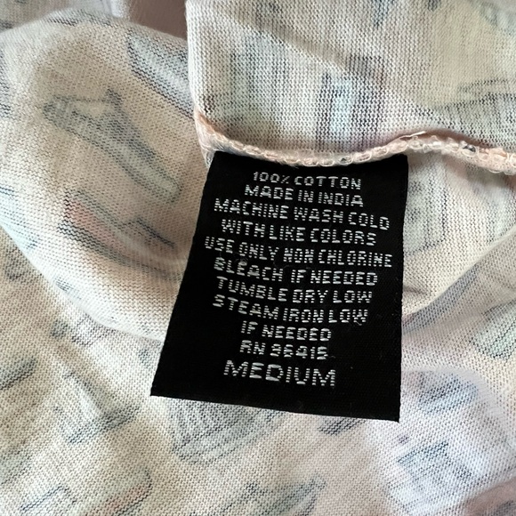 🔥 ARTISTRY IN MOTION QUALITY GOODS CREW NECK MEN'S COTTON TEE SIZE MEDIUM NWT - Picture 9 of 13